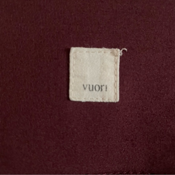 Vuori Asymmetric Color Block Studio Legging in Bordeaux Size Small - Picture 10 of 13